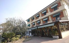 Hotel Italia Garda
